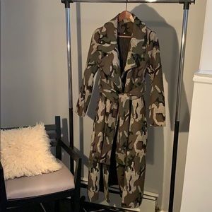 Coat. Women's. Camo